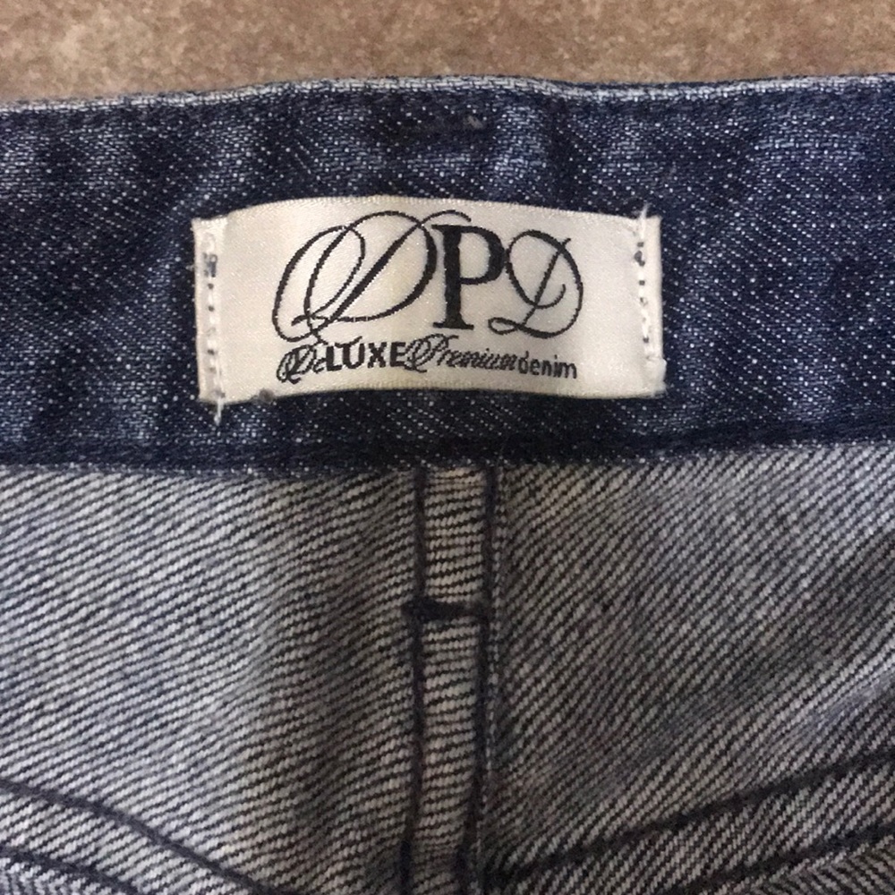 Jeans - Picture 2 of 4